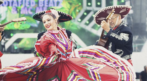 Mariachi serenade voor de verjaardag van uw moeder